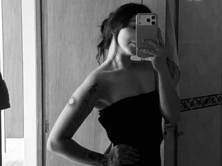 LennaWhite webcam livesex profile in colombia cams