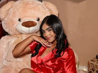 MiaaCaastro webcam livesex profile in roleplay cams