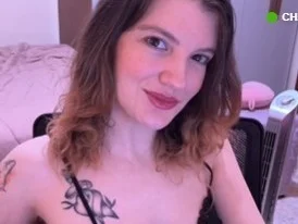 SweetLuci Squirt webcam from Brazil